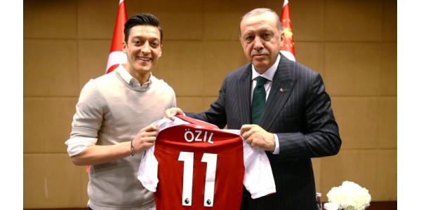 Özil debut fra landslaget